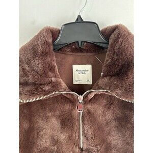 Abercrombie & Fitch Fuzzy Pullover Jacket Plush‎ Half Zip Women’s Sz Medium Wine